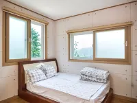 Yeosu Dolsan Healing Pension - เพนชั่น
