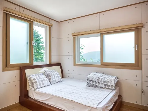 Yeosu Dolsan Healing Pension - เพนชั่น