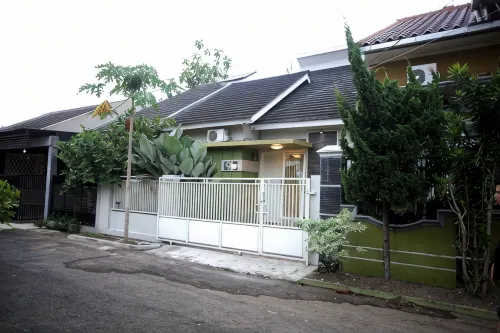 Shakilla House 1 Syariah - 3-Star