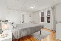 Historic Salem Retreat. Near Waterfront + Downtown - Condos