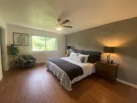 Arroyo Manor - Centrally Located - Homestays