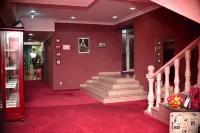 Sapar Standart Hotel - ที่มีบาร์