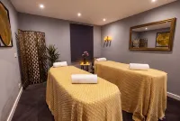 Connaught Lodge - spa