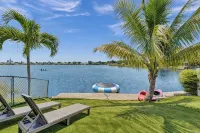 Charming lake view 3-bedroom in pleasant Fort Lauderdale - Scenic