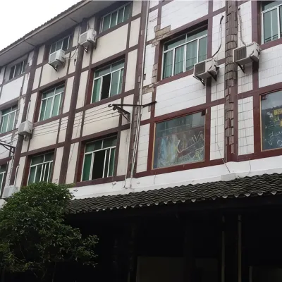 Yingbin Inn Hotels near Jindao Gorge