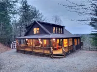 山間溫馨小屋，遊戲室、家庭影院、火坑，無清潔費! - 木屋