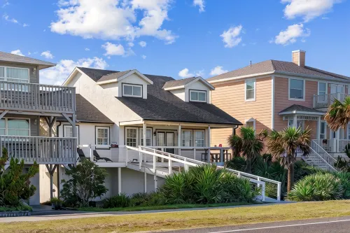Modern Beachfront Luxury Retreat W Ocean Views - balcony