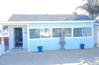 5 Minute Walk to Beach! 4 Br 2 Bath Gorgeous Private Classic California Bungalow - 무료 와이파이