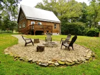 ❤Clean Cabin WiFi in-town Easy access PAVED Black Mountain 15min to Asheville - Chalets