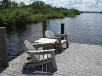 HISTORIC POOLSIDE RIVERFRONT CABANA WITH BOAT DOCK - 3 tähden