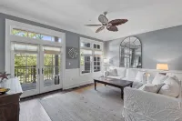 Beautiful 2 BR Watercolor Condo/Across from Beachclub/Next to Wine World!! - Pools
