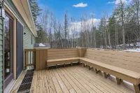 Enjoy a 90 Second, Traffic-Free Drive to Sunday River’s South Ridge Lodge! - ブティック