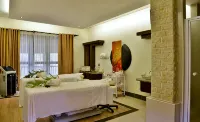 Cresta Mowana Safari Resort & Spa - spa