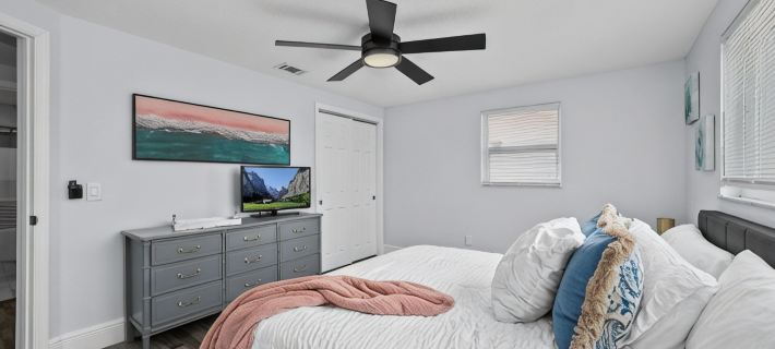 Waterfront Vacation Getaway Hotels in Hudson