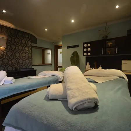 Whalesong Hotel & Spa