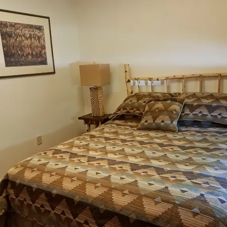 WARRENSBURG LOG CABIN