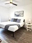 Grnd Floor Retreat Near Anna Maria Beaches.Beach Days-Easy Parking-Room to Relax - Apartments
