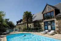 Logis Hôtel Kastell Dinec'h - Pools