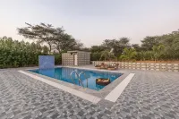 Elivaas Signature 5 BHK with Pvt Pool & Garden - Zenora - Villas