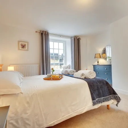 Lionsgate View, luxury apartment right opposite Alnwick Castle
