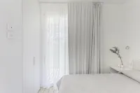 Stunning Capo Falcone Charming Apartments, 1 Bed Comfort Apt Sleeps 4 Child - parking
