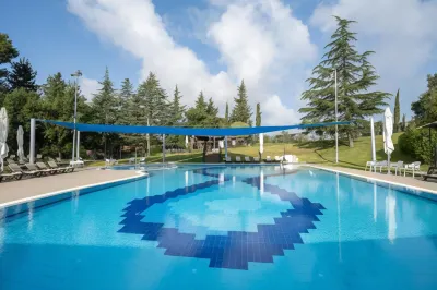 Hacienda Forest View Hotel Các khách sạn ở Elon