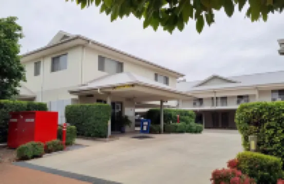 琴奇拉市中心汽車旅館 欽奇利亞酒店