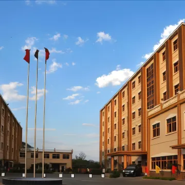 Zambia Golden Peacock Hotel Các khách sạn gần Chinese Centre