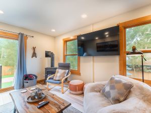 Alpine Drive #106B by Summit County Mountain Retreats