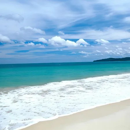 Amora Beach Resort Phuket
