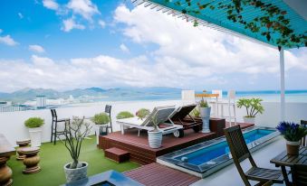 Nha Trang Beach Hotel