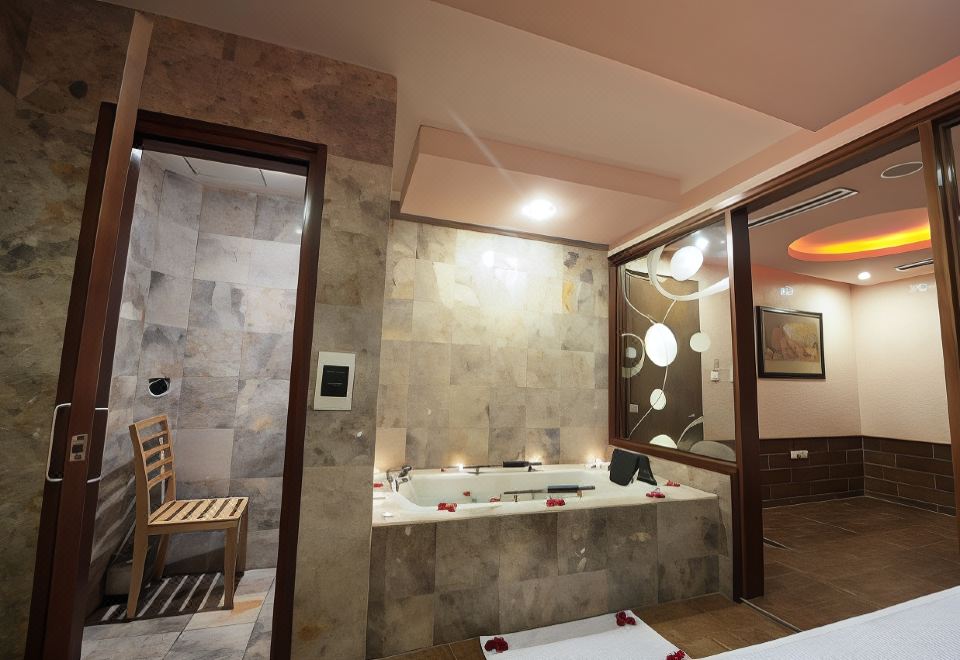 Muong Thanh Grand Xa La Over view