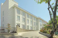 Hotel on the Rock Hotels in Kelapa Lima