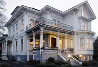 Amethyst Inn