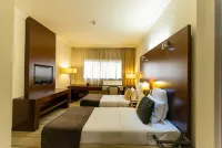 Aavri Hotel Deira Các khách sạn gần Al Bassam Centre