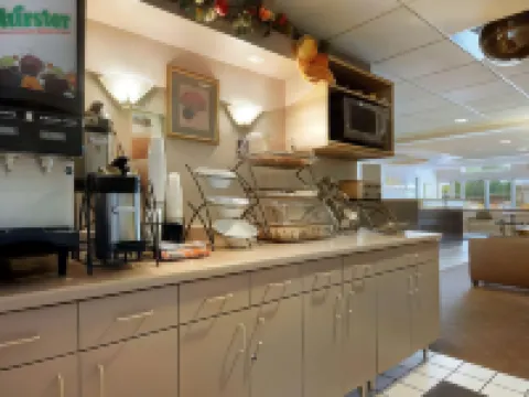 Microtel Inn & Suites by Wyndham Bloomington MSP Airport Hotels in Bloomington