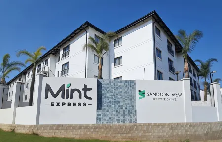 Mint Express Sandton View Отели в г. Сэндтон