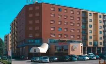 Hotel Santin - Housity