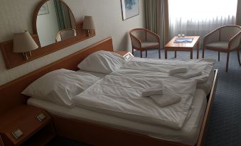 A1 Raststätte & Motel Hamburg-Stillhorn - Housity