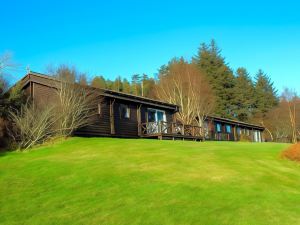 Armadale Castle Cabins