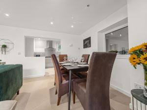 Harrogate - Dawson Suite 2 Bedroom