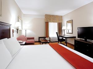 Holiday Inn Express & Suites Lexington-Hwy 378