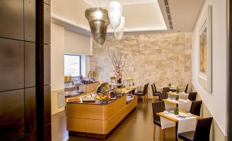 The Spring House Hotel Rome Vatican, Tapestry Collection by Hilton