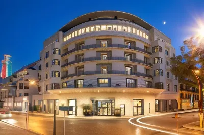 Jr Hotels Bari Grande Albergo Delle Nazioni Отели рядом с достопримечательностью «Университет Бари»