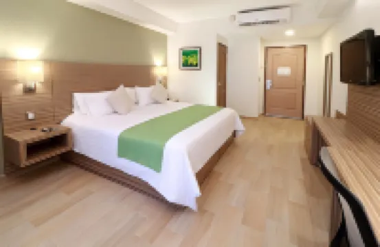 Wyndham Garden Monterrey Valle Real Hotels in Monterrey