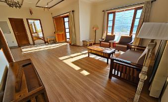 Laspa Cottage, Homestay ,Bhimtal