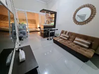 De Rif's Villa Batu Hotels in Junrejo