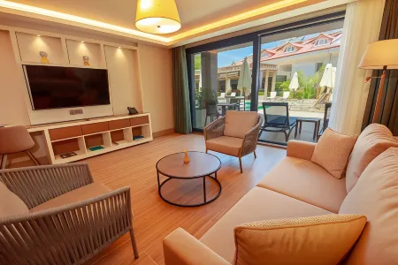 Casa Lumar Luxury Lodging