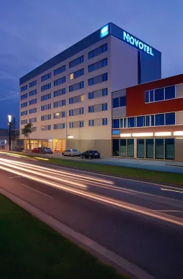 Novotel Leuven Centrum Hotels near Vallend paard