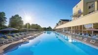 Dorint Marc Aurel Spa & Golf Resort - Kolam Renang